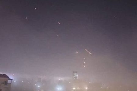 ایران سرزمین های اشغالی را درهم کوبید