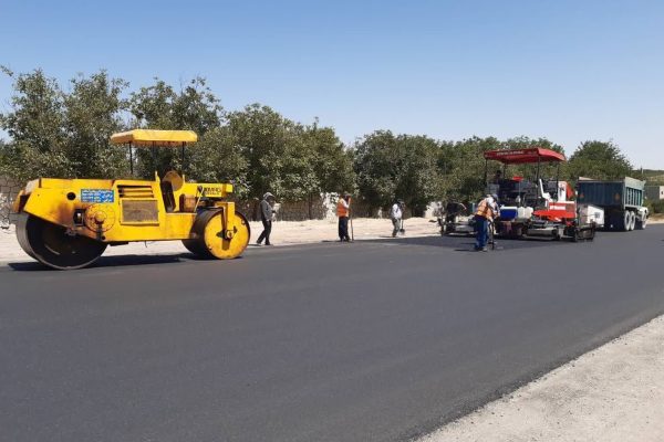 عملیات روکش آسفالت در ۵۵۷ کیلومتر از راه های آذربایجان شرقی اجرا شد